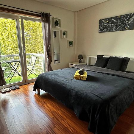 Modern Private Suite With Balcony & Bathroom - King And Queen Beds Vila Nova de Gaia Dış mekan fotoğraf